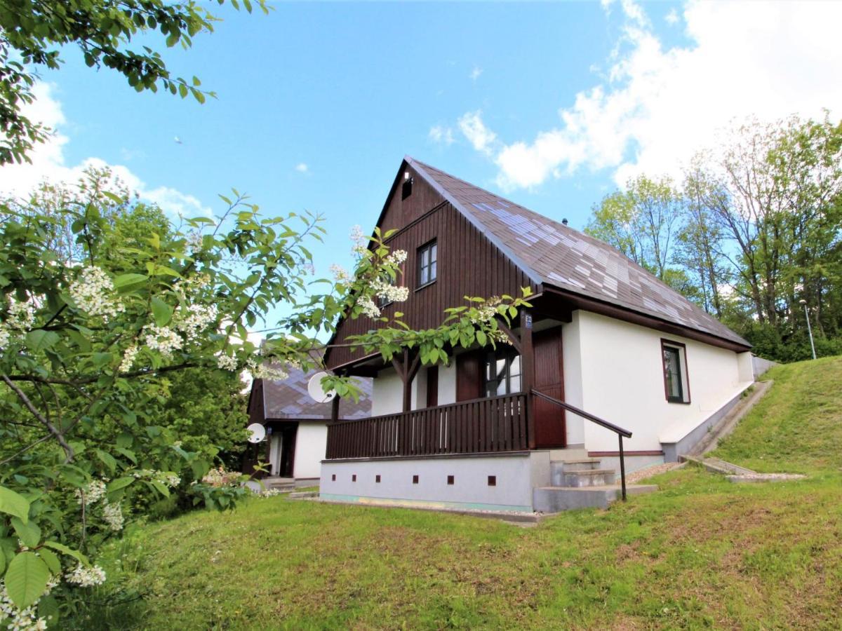 Holiday Home Holiday Hill 33 By Interhome Cista  エクステリア 写真