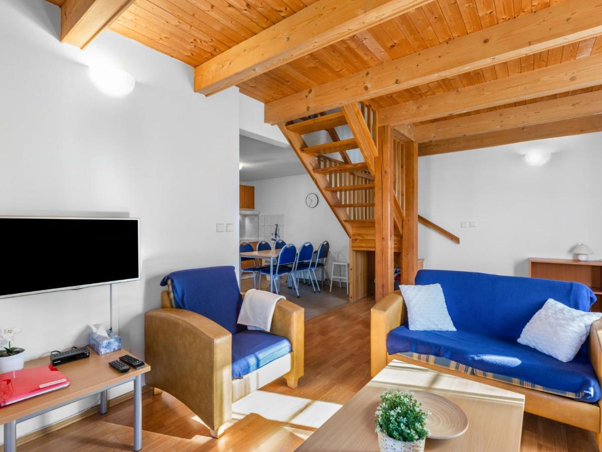 Holiday Home Holiday Hill 33 By Interhome Cista  エクステリア 写真